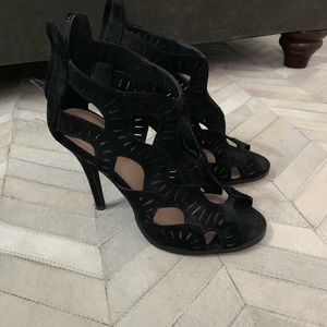 Forever 21 Booties size 8 black